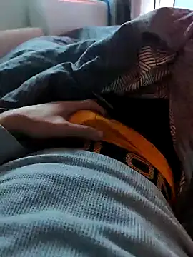 Snapshot of ariel-rick chatting on December 11, 8:04 am ariel-rick online show from December 11, 8:04 am