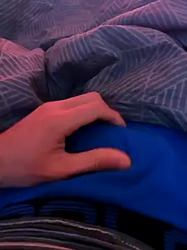 Snapshot of ariel-rick chatting on December 12, 4:43 pm ariel-rick online show from December 12, 4:43 pm