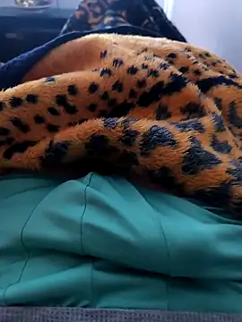 Snapshot of ariel-rick chatting on November 25, 9:31 am ariel-rick online show from November 25, 9:31 am