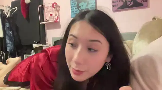 Snapshot of tokyobaby chatting on December 28, 5:23 am tokyobaby online show from December 28, 5:23 am