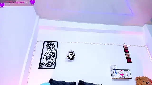 Mari Sweett online show from March 6, 11:31 pm