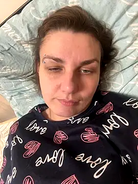 Snapshot of Magic__smile chatting on November 9, 12:03 pm Magic smile online show from November 9, 12:03 pm