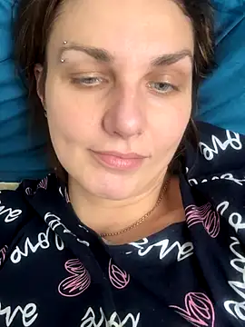 Snapshot of Magic__smile chatting on November 19, 8:03 am Magic smile online show from November 19, 8:03 am