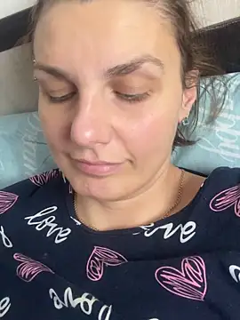 Snapshot of Magic__smile chatting on December 2, 10:20 am Magic smile online show from December 2, 10:20 am