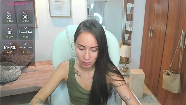 Snapshot of kiim_sweett chatting on January 3, 2:51 pm kiim sweett online show from January 3, 2:51 pm