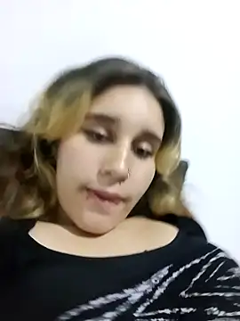 Snapshot of Keidy_rojas1 chatting on December 18, 9:25 am Keidy rojas1 online show from December 18, 9:25 am