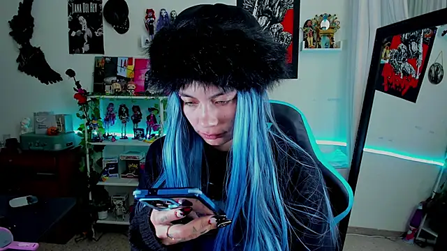 Snapshot of _sakae_ chatting on November 8, 8:25 am sakae online show from November 8, 8:25 am