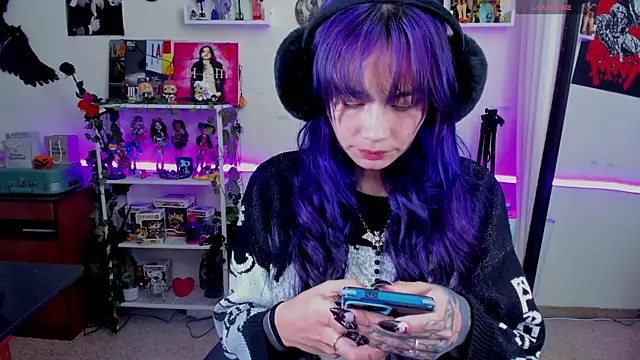 Snapshot of _sakae_ chatting on November 19, 5:46 pm sakae online show from November 19, 5:46 pm