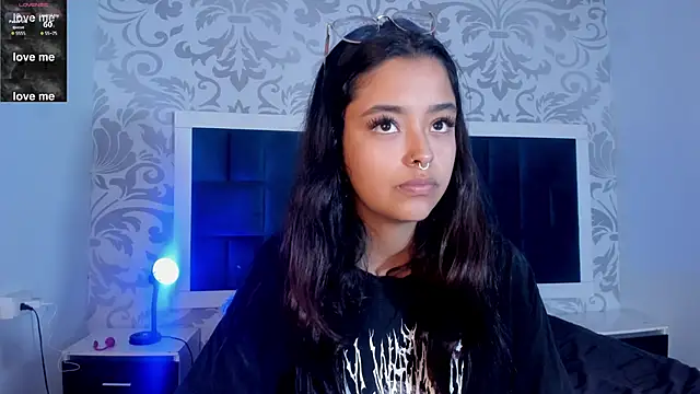 Snapshot of Ariana_Pierce chatting on December 30, 3:03 am Ariana Pierce online show from December 30, 3:03 am