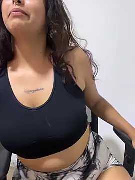 Ariana Pierce online show from May 16, 9:13 pm