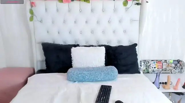 Snapshot of Valerik_cano1 chatting on January 9, 4:17 pm Valerik cano1 online show from January 9, 4:17 pm