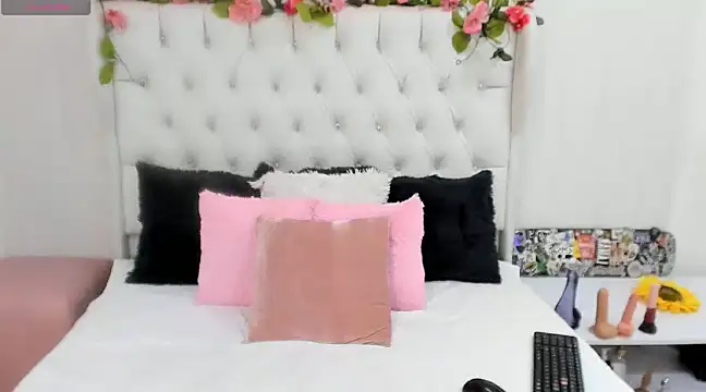Snapshot of Valerik_cano1 chatting on January 17, 7:05 pm Valerik cano1 online show from January 17, 7:05 pm