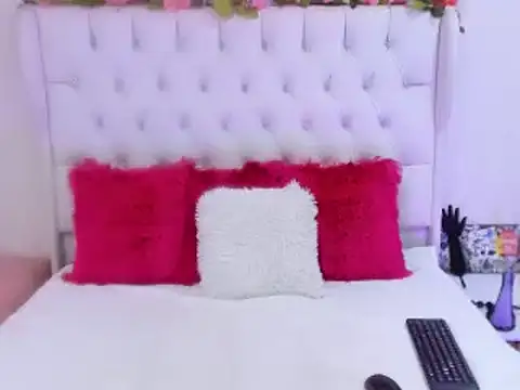 Snapshot of Valerik_cano1 chatting on February 10, 7:17 pm Valerik cano1 online show from February 10, 7:17 pm