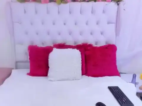 Snapshot of Valerik_cano1 chatting on February 11, 8:31 pm Valerik cano1 online show from February 11, 8:31 pm