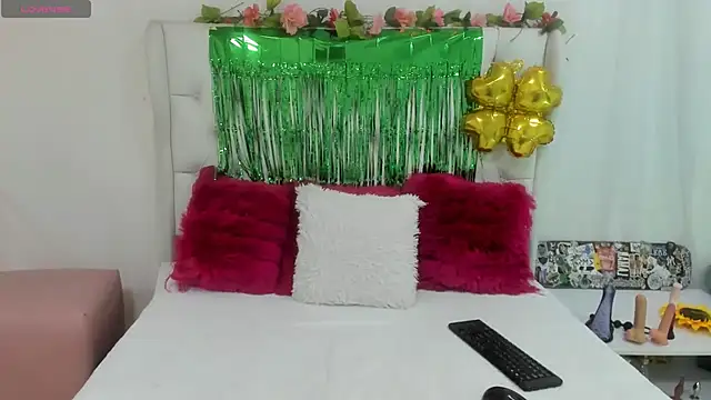 Snapshot of Valerik_cano1 chatting on March 17, 8:09 pm Valerik cano1 online show from March 17, 8:09 pm