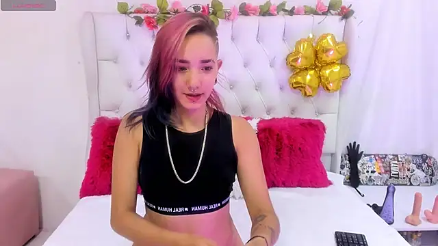 Snapshot of Valerik_cano1 chatting on March 21, 8:40 pm Valerik cano1 online show from March 21, 8:40 pm