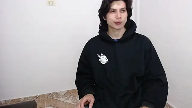 pervertsteens3 online show from February 18, 7:10 pm