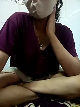 Snapshot of Alina_398 chatting on December 21, 7:38 pm Alina 398 online show from December 21, 7:38 pm