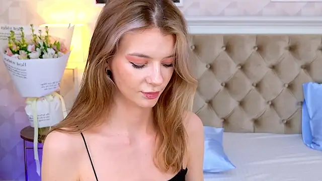 MeganMour online show from January 19, 10:39 pm