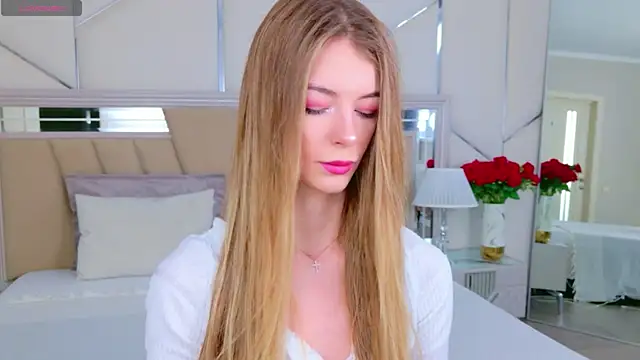 MeganMour online show from April 14, 9:26 am