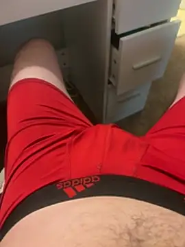 Snapshot of hotblondehandjob42 chatting on July 10, 10:18 am hotblondehandjob42 online show from July 10, 10:18 am
