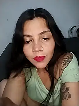 Snapshot of DeyshowS890 chatting on April 17, 7:44 am DeyshowS890 online show from April 17, 7:44 am