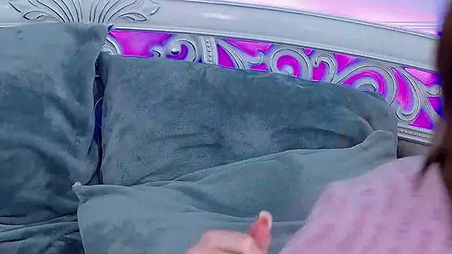 EvansMilana online show from January 8, 1:42 am