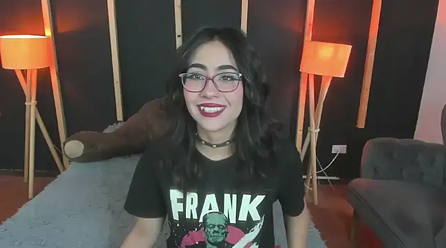 vampy dolll online show from January 6, 12:57 pm