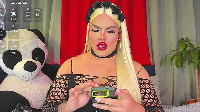 Snapshot of Missisabella_ chatting on November 8, 12:55 am Missisabella online show from November 8, 12:55 am