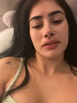 Sweet and caramel online show from March 21, 3:22 am