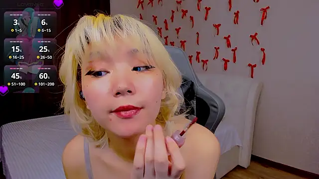 Milla Aheo online show from February 11, 1:05 pm