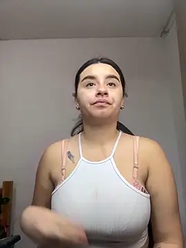 SaraBraun  online show from October 2, 4:47 pm