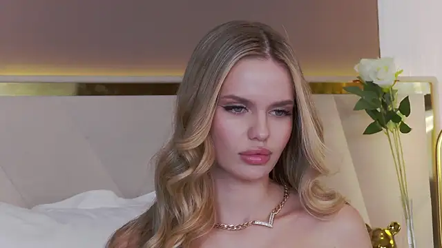 Snapshot of KristinaMaers chatting on January 27, 12:54 am KristinaMaers online show from January 27, 12:54 am