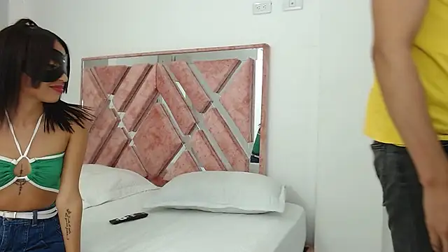 Snapshot of dream_fulfilled chatting on January 24, 12:52 am dream fulfilled online show from January 24, 12:52 am