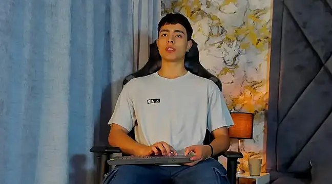 JoshRashfordd online show from February 7, 11:56 am