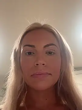 sophiamariexoxo240 online show from June 8, 12:25 am
