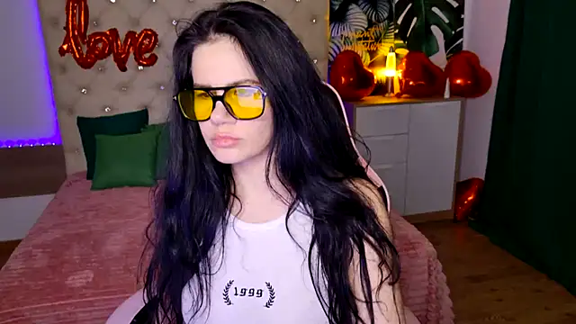 KattieSims online show from February 16, 11:16 pm