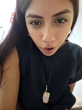 Jazmin-Cerezita online show from February 26, 1:37 am