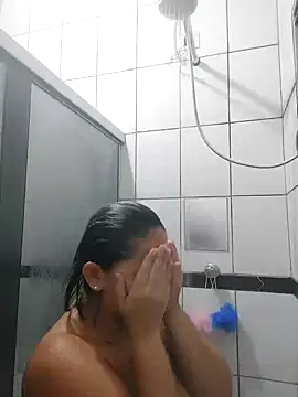 baixinhaloira online show from December 16, 12:59 am