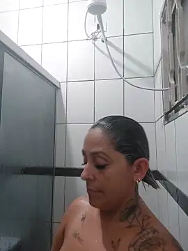 baixinhaloira online show from February 27, 2:10 am