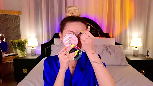 Snapshot of STELLA_RICH chatting on September 11, 9:48 pm STELLA RICH online show from September 11, 9:48 pm