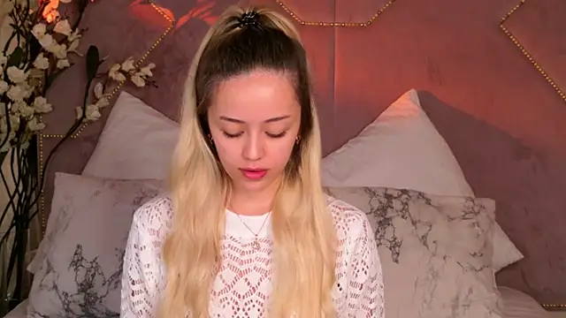 Snapshot of STELLA_RICH chatting on September 12, 8:53 pm STELLA RICH online show from September 12, 8:53 pm