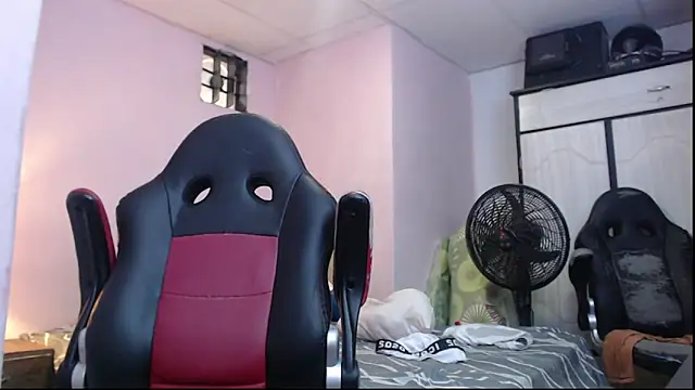 Snapshot of mr_stiven_ chatting on January 14, 9:13 am mr stiven online show from January 14, 9:13 am