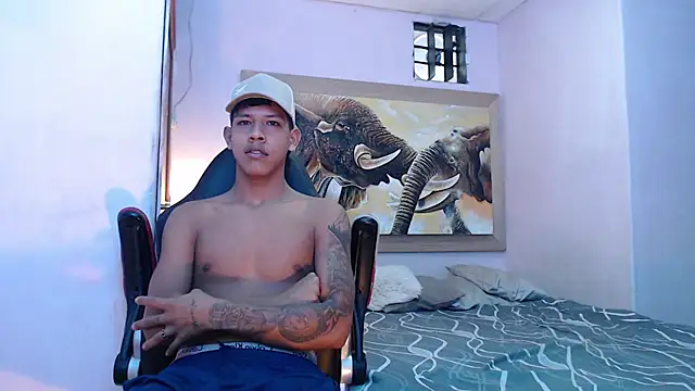 Snapshot of mr_stiven_ chatting on February 20, 8:50 am mr stiven online show from February 20, 8:50 am