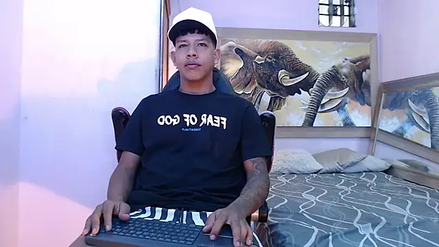 Snapshot of mr_stiven_ chatting on March 23, 2:15 am mr stiven online show from March 23, 2:15 am