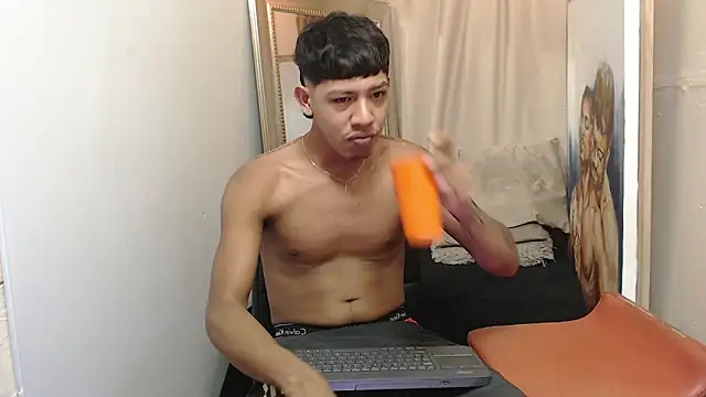 Snapshot of mr_stiven_ chatting on November 5, 2:22 am mr stiven online show from November 5, 2:22 am