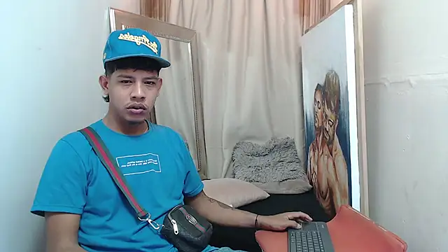 mr stiven  online show from November 25, 2:33 am