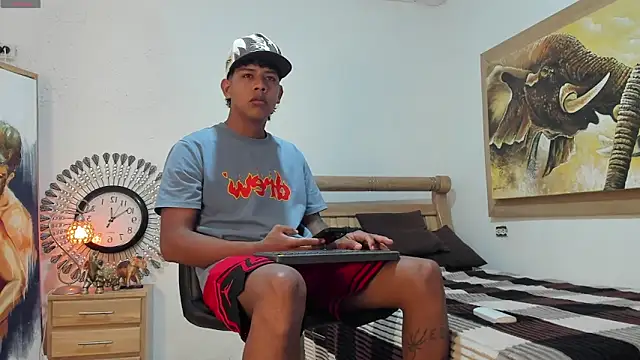 mr stiven  online show from May 21, 2:51 am
