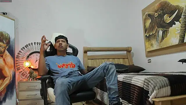 mr stiven  online show from June 5, 6:20 am