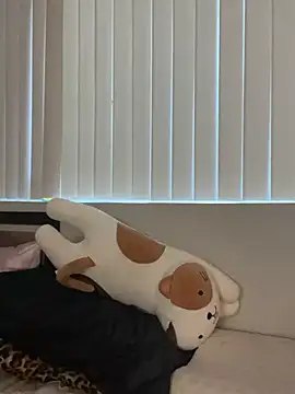 Charismasweets online show from March 8, 1:28 am